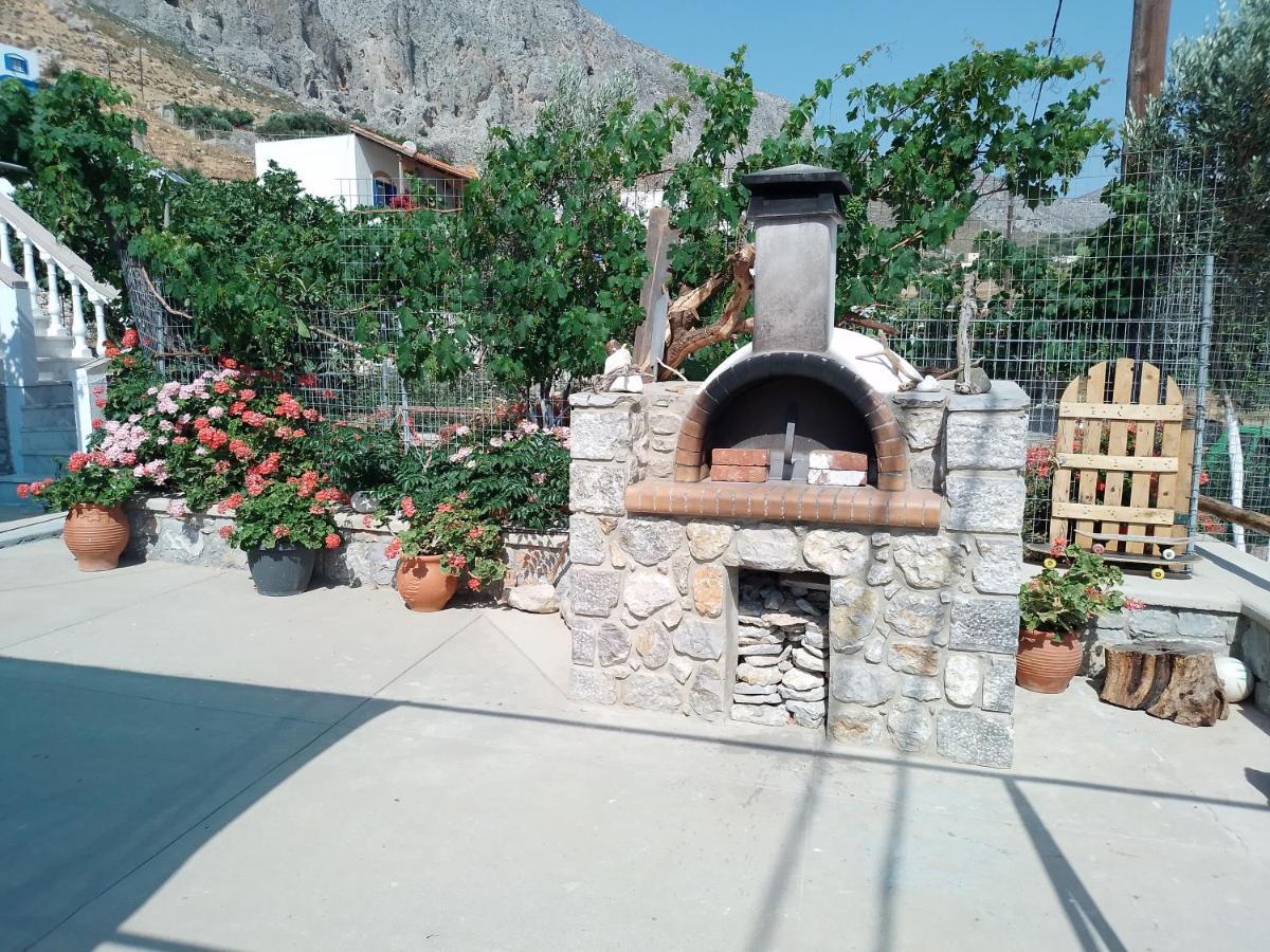 Manolakis Pizanias Daire Emborios Dış mekan fotoğraf