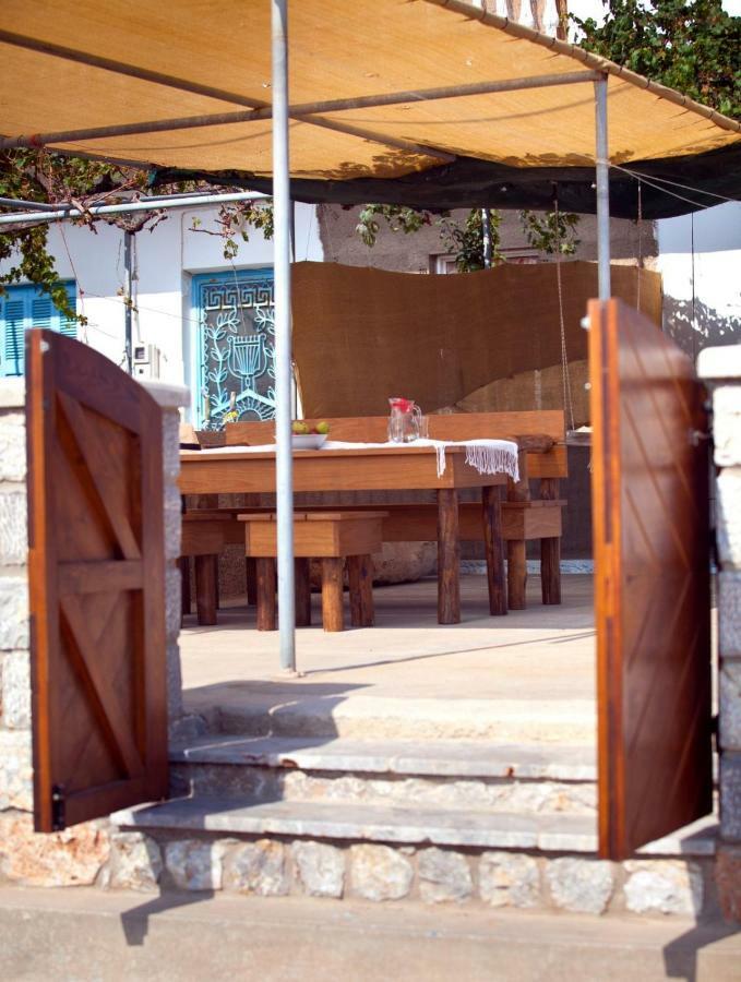 Manolakis Pizanias Daire Emborios Dış mekan fotoğraf